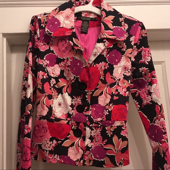 Red pink and black flower blazer, Rampage size S - Picture 1 of 5